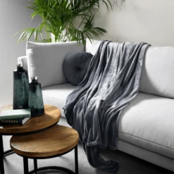 Dutch Decor Plaid Harvey - 150x200cm - Charcoal Gray -Woningverbetering Winkel dutch decor plaid harvey 150x200cm charcoal gray polyester 3 1